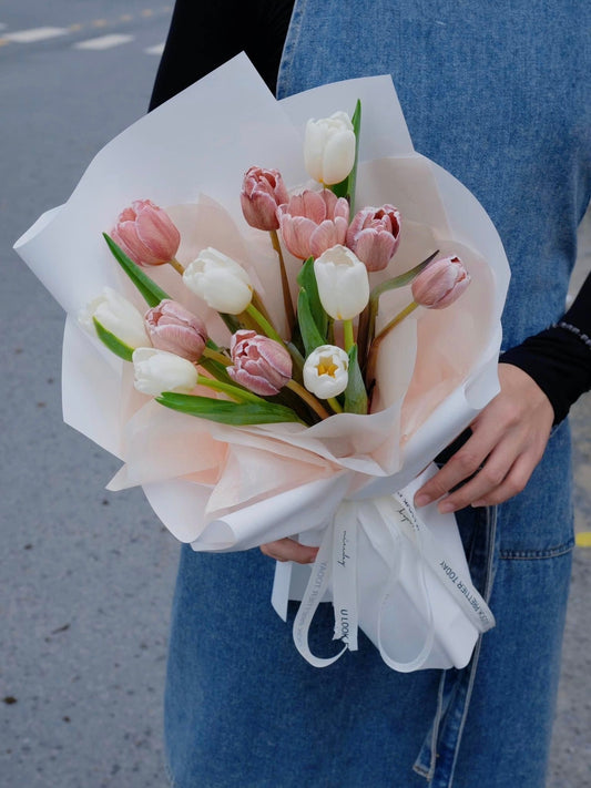 Bó Hoa Tulip - Hoa Tươi Sóc Trăng