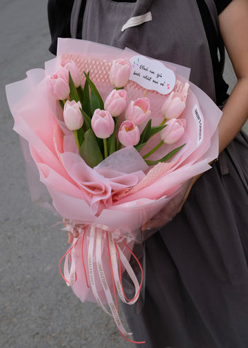 Bó Hoa Tulip Hồng - Hoa Tươi Sóc Trăng