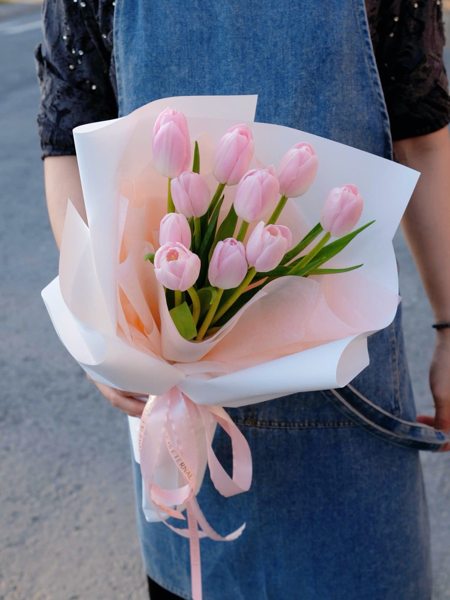 Bó Hoa Tulip Hồng - Hoa Tươi Sóc Trăng
